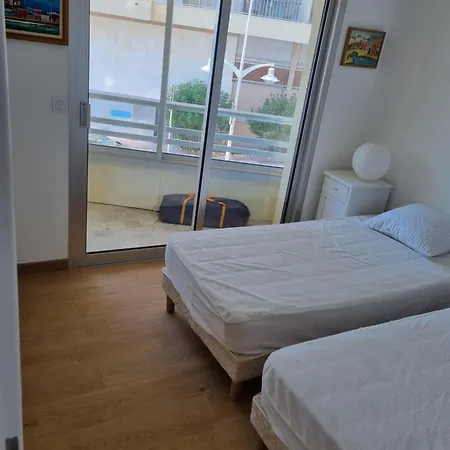 Appartement Les Pieds Dans L'eau Pour 6 Personnes à Saint-raphaël