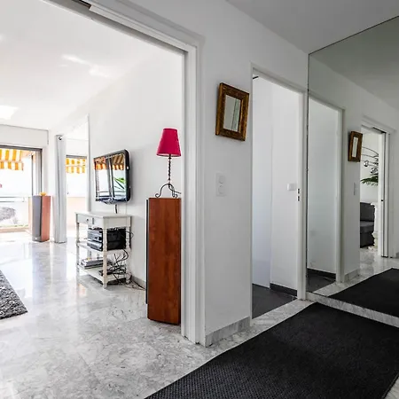 Les Pieds Dans L'eau Pour 6 Personnes à Saint-raphaël Appartement *