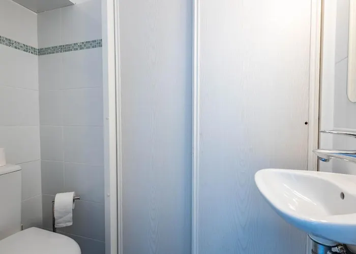 Les Pieds Dans L'eau Pour 6 Personnes à Saint-raphaël