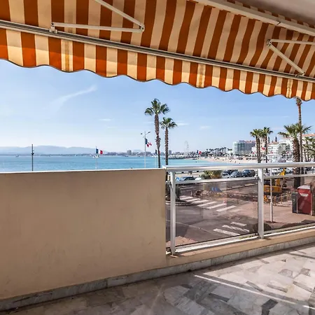 Les Pieds Dans L'eau Pour 6 Personnes A Saint-raphael Saint-Raphael (Var)